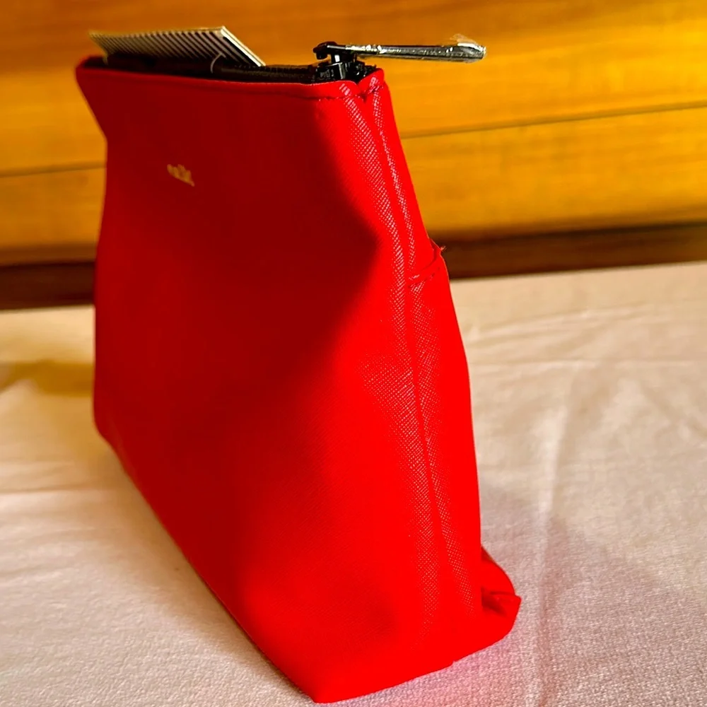 Marc Tetro Red Dog Travel Organizer